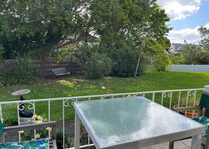  at 4/3 Rarangi Road, St Heliers, Auckland