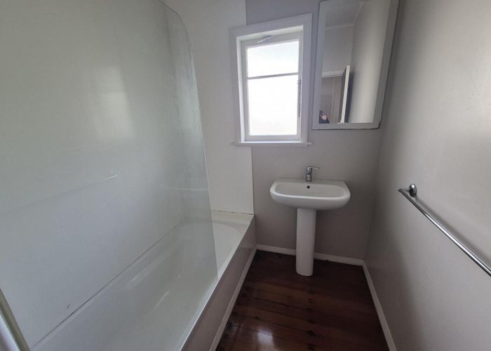  at 5 Beerescourt Road, Saint Andrews, Hamilton, Waikato