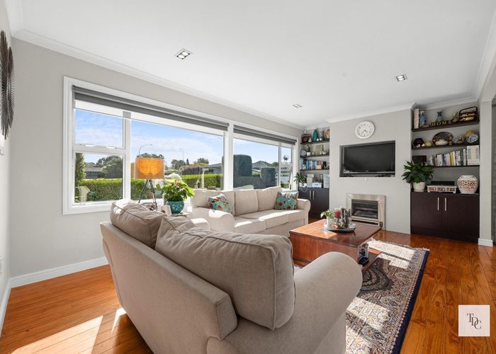  at 1 Andrew Road, Howick, Manukau City, Auckland