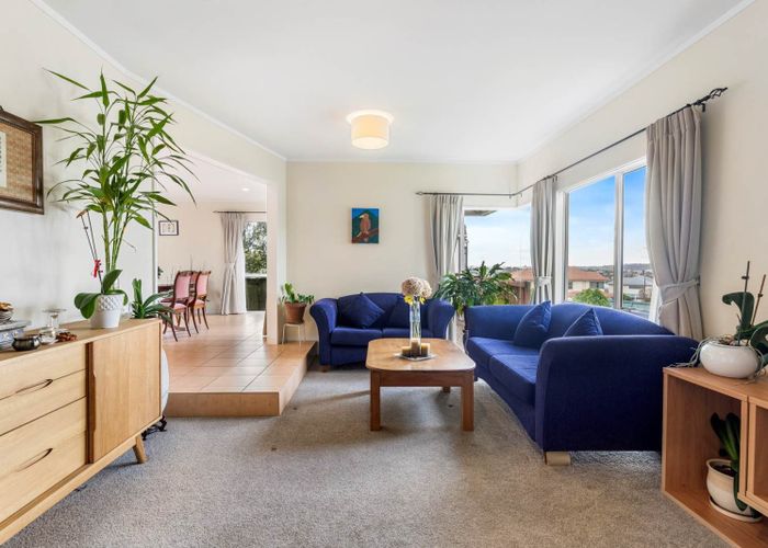  at 18 Whiting Grove, West Harbour, Waitakere City, Auckland