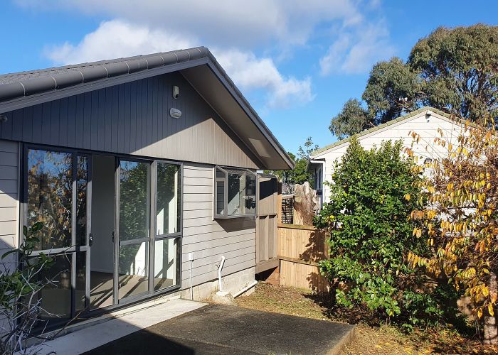  at 27A Pahi Place, West Harbour, Waitakere City, Auckland