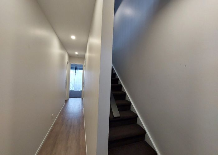  at 12 Village Quarter Lane, Frankton, Hamilton