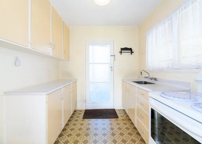  at 2/9 Duke Street, Three Kings, Auckland City, Auckland