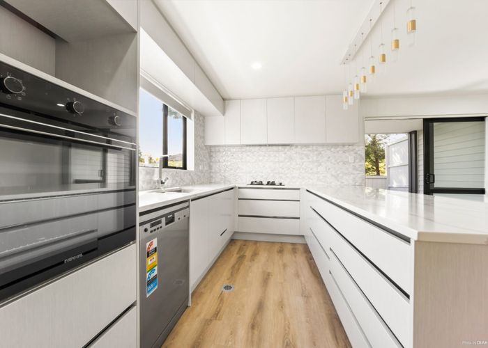  at 7 Liban Place, Massey, Waitakere City, Auckland