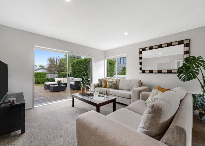  at 18 Matterhorn Crescent, Northpark, Auckland