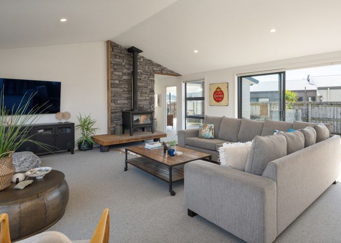  at 11B Beach Road, Waikawa, Picton