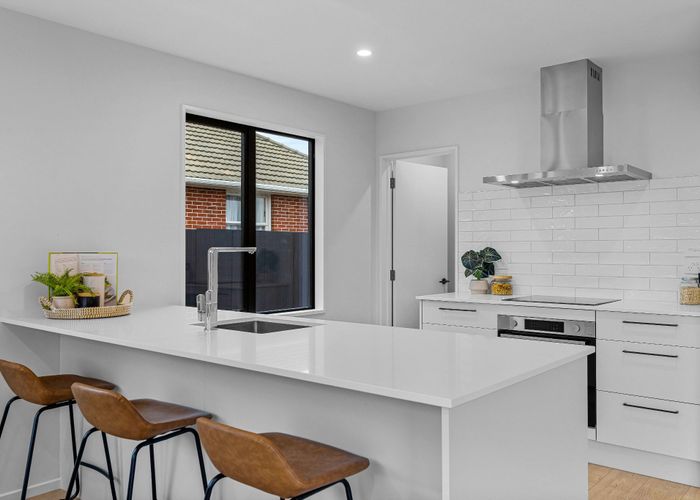  at 1/10 Farquhars Road, Redwood, Christchurch City, Canterbury