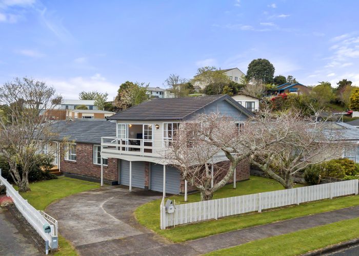  at 35 Wesley Avenue, Frankleigh Park, New Plymouth