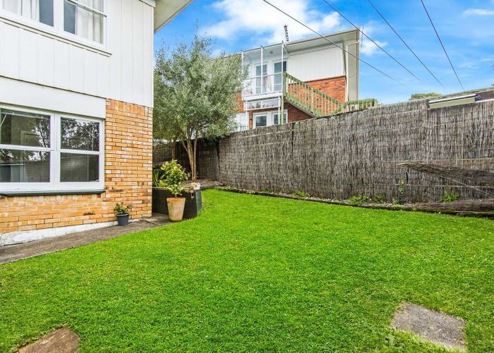 at 1/27 Caulton Street, St Johns, Auckland