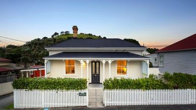  at 10 Owens Road, Devonport, Auckland