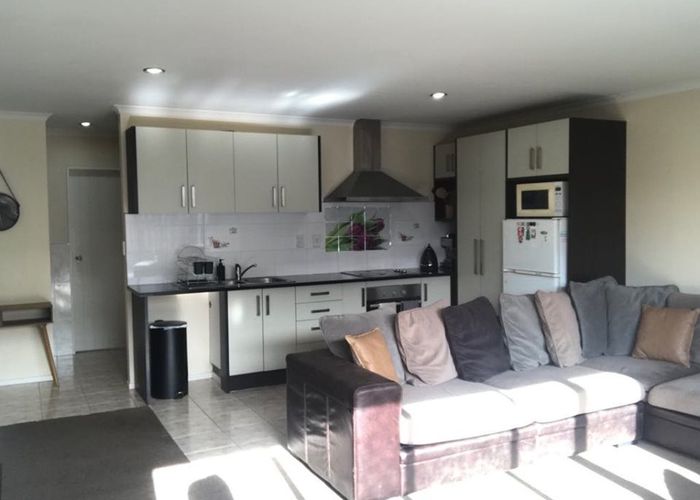  at 10C Inverness Avenue, Hamilton East, Hamilton