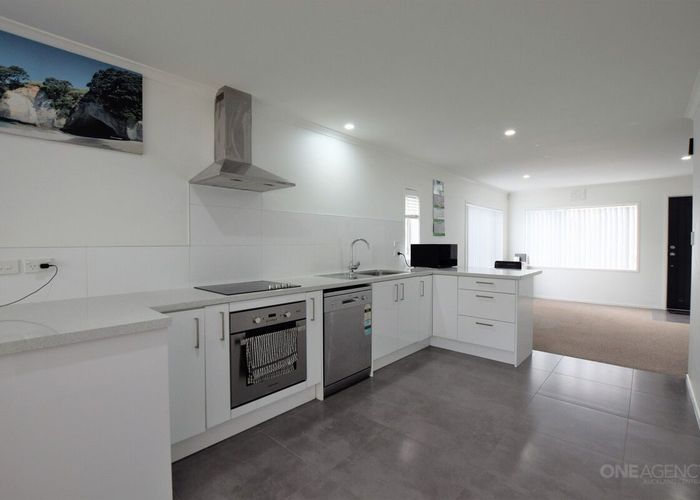  at 1/67A Metcalfe Road, Henderson, Waitakere City, Auckland