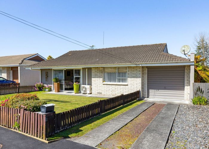  at 30 Normandy Avenue, Melville, Hamilton