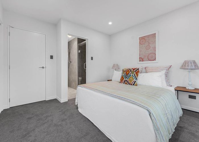  at 98A Royal Road, Massey, Waitakere City, Auckland