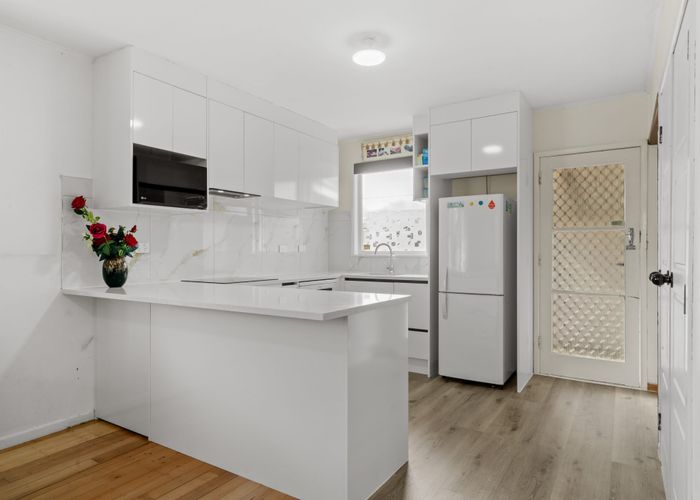  at 2/60 Grove Road, Papakura, Papakura