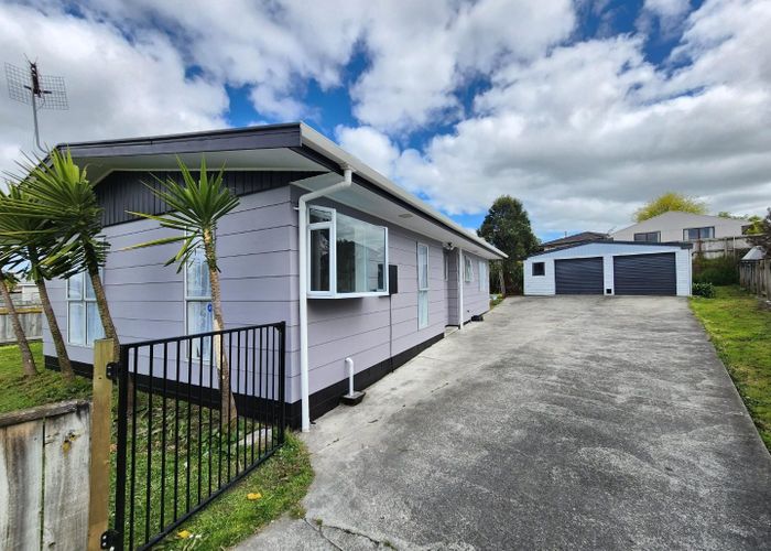  at 37 Rhodes Drive, Kelvin Grove, Palmerston North