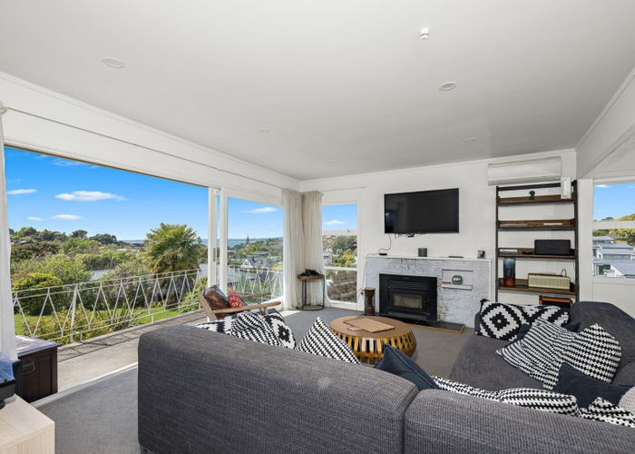  at 14 Hythe Terrace, Mairangi Bay, North Shore City, Auckland