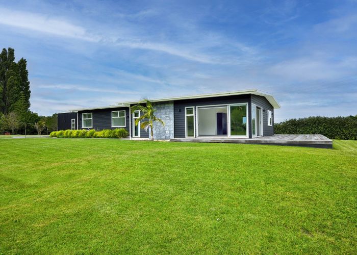  at 32 Royd Road West, Makauri, Gisborne