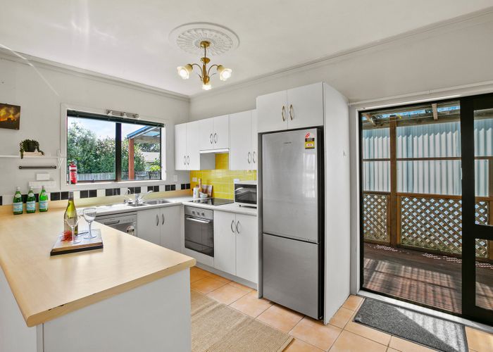  at 143 Ngamotu Road, Spotswood, New Plymouth, Taranaki