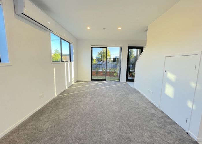  at 1/10 Yeovil Road, Te Atatu Peninsula, Auckland