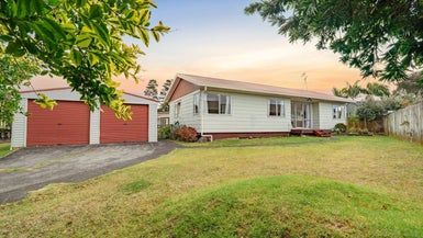  at 19 Carnoustie Drive, Wattle Downs, Auckland