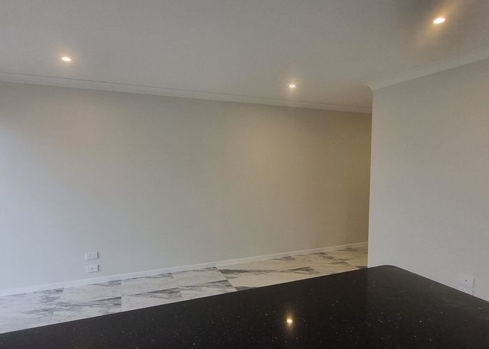  at 16a Lobelia Rise, Goodwood Heights, Manukau City, Auckland
