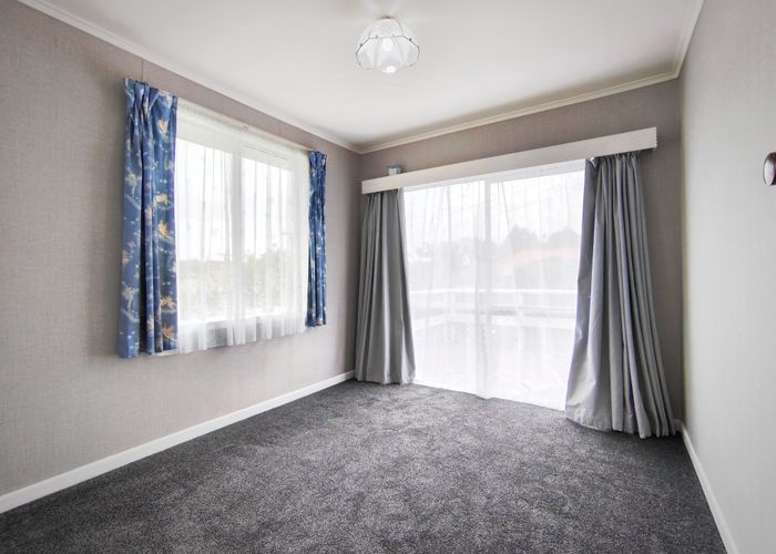  at 2 Novar Place, Point Chevalier, Auckland City, Auckland