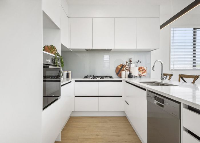  at 49A Meadowood Drive, Unsworth Heights, Auckland