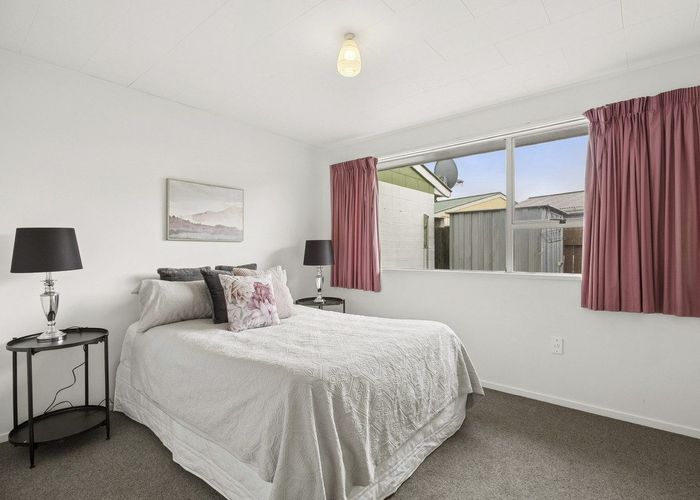  at 17B Bradshaw Street, South Dunedin, Dunedin