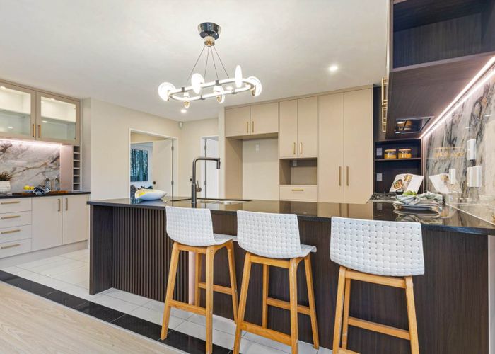  at 2 Tinturn Place, Flat Bush, Manukau City, Auckland