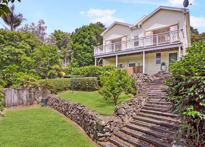  at 8 Bourne Street, Mount Eden, Auckland