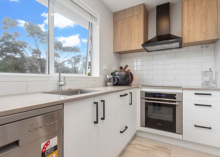  at 74 Makamaka Lane, Albany Heights, Auckland