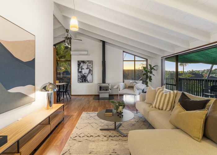  at 1/42 Deep Creek Road, Torbay, Auckland