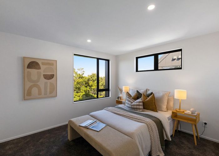  at 4/6A View Road, Glenfield, North Shore City, Auckland