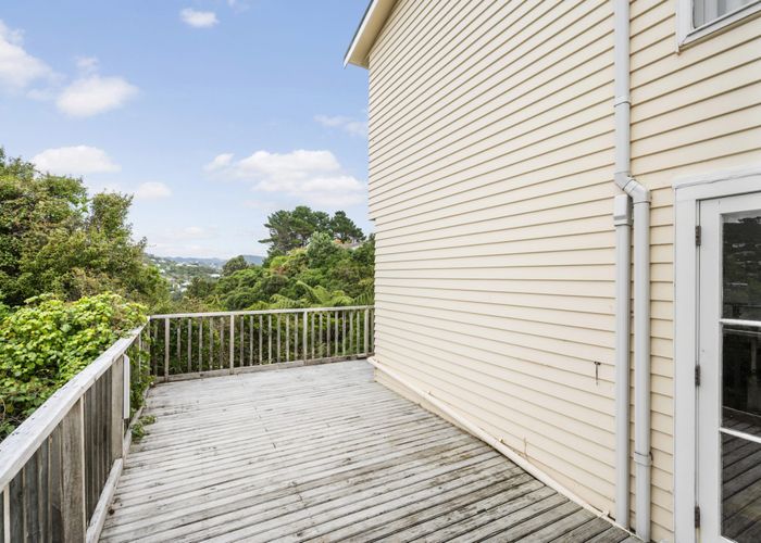 at 4 Chancellor Way, Crofton Downs, Wellington