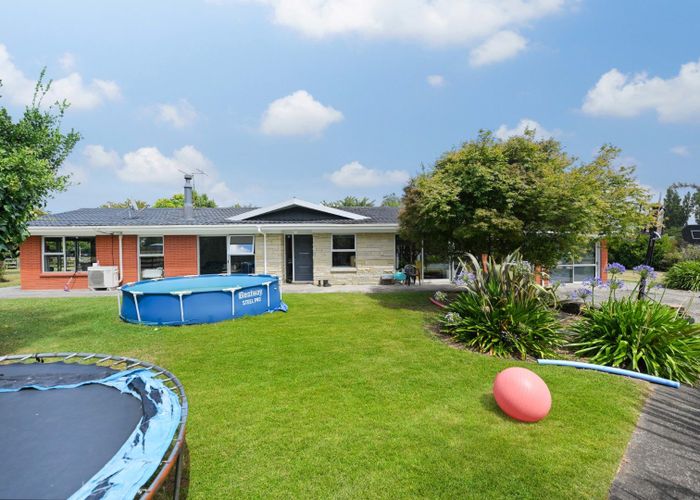  at 5 East Ridge Grove, Newstead, Hamilton