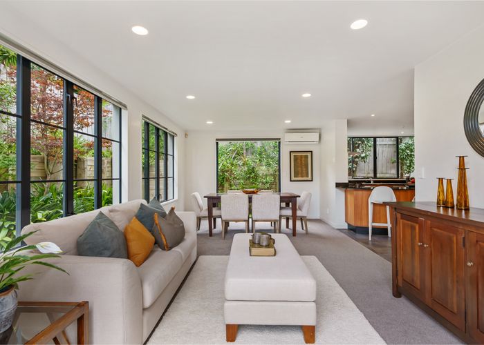  at 2B Mcfarland Street, Remuera, Auckland