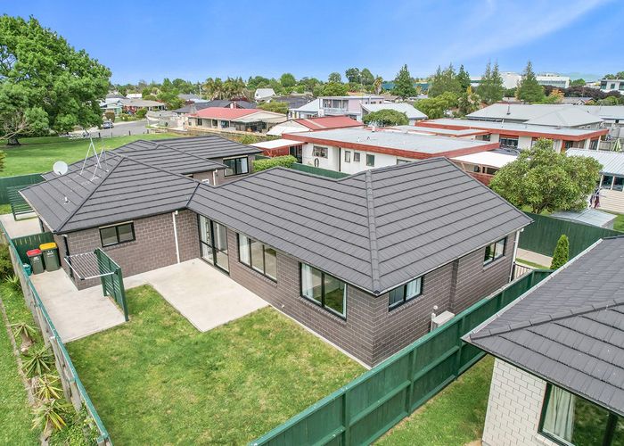  at 3/5 Mahana Road, St Andrews, Hamilton