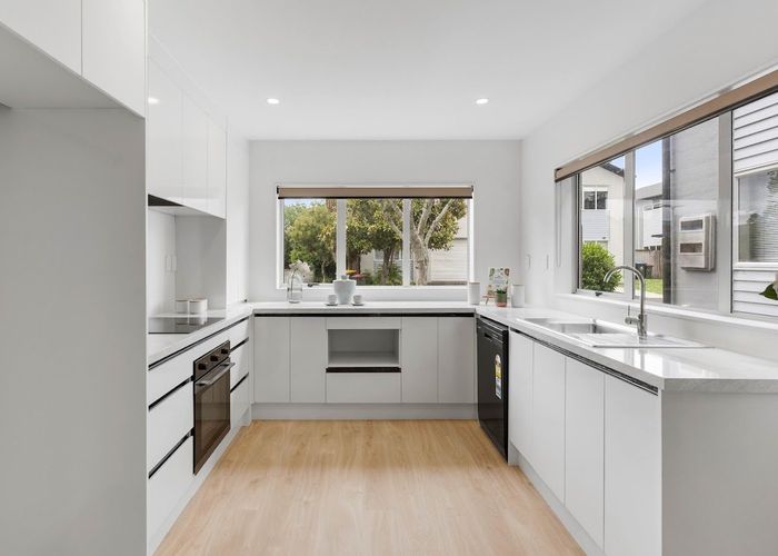  at 28 Pecan Place, Avondale, Auckland