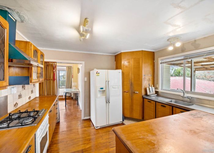  at 1/124 Oakdale Road, Hillsborough, Auckland