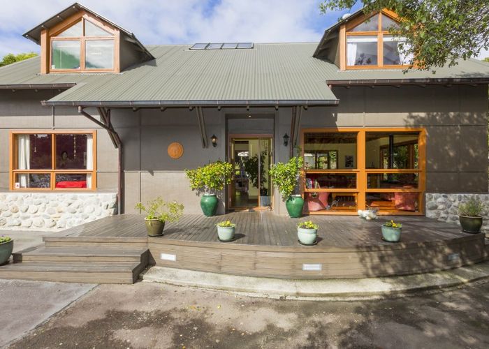  at 7 Agate Grove, Birchville, Upper Hutt