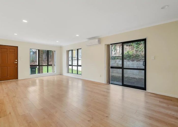  at 4/5 Motatau Road, Papatoetoe, Manukau City, Auckland