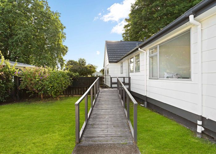  at 19 Morrow Avenue, Saint Andrews, Hamilton, Waikato