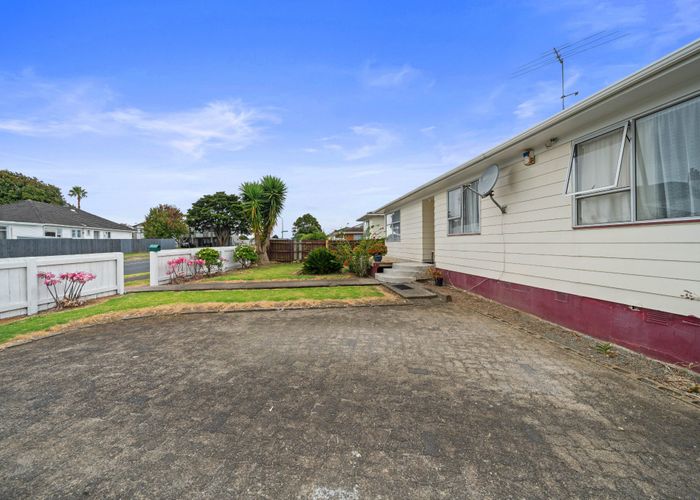  at 17 Sunlands Drive, Manurewa, Manukau City, Auckland