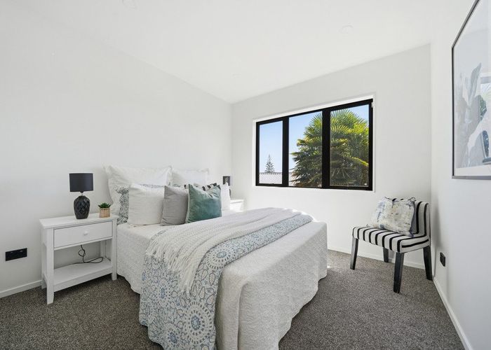  at 8/44 Drake Street, Howick, Manukau City, Auckland