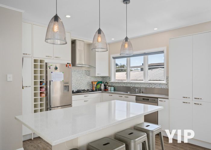  at 15 Robert Street, Newlands, Wellington, Wellington