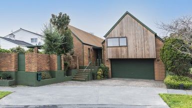  at 21 Dunrobin Place, Avonhead, Christchurch