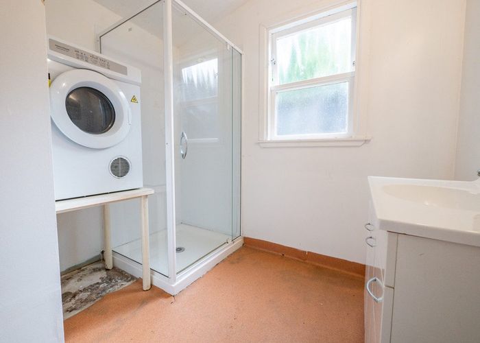  at 74 Dundas Street, North Dunedin, Dunedin, Otago