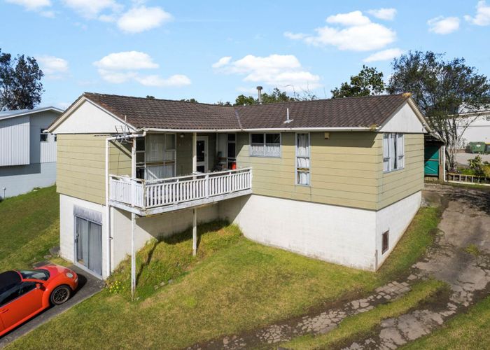  at 32 Tawavale Crescent, Totara Vale, Auckland