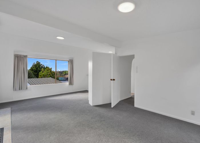  at 10b Greendale Spur, Glenfield, North Shore City, Auckland